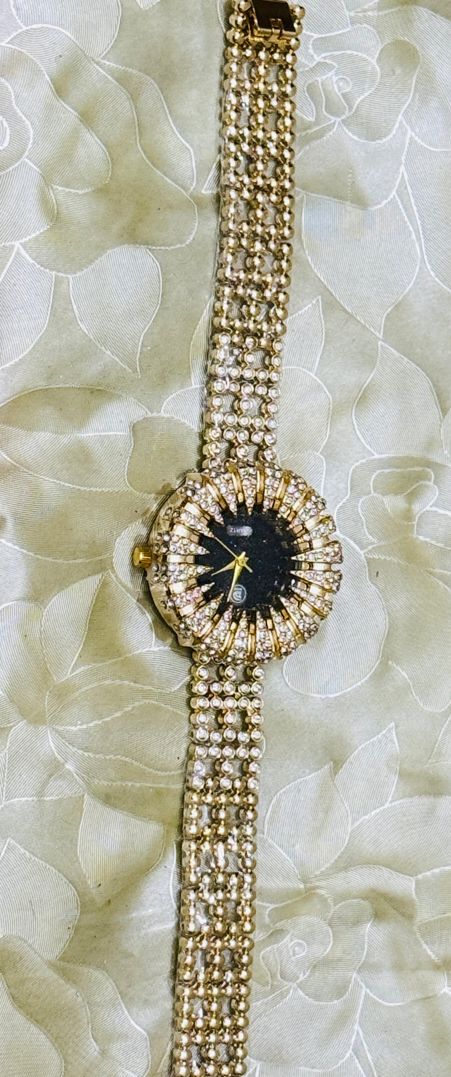 Noor Luxe Crystal Dial Women's Watch