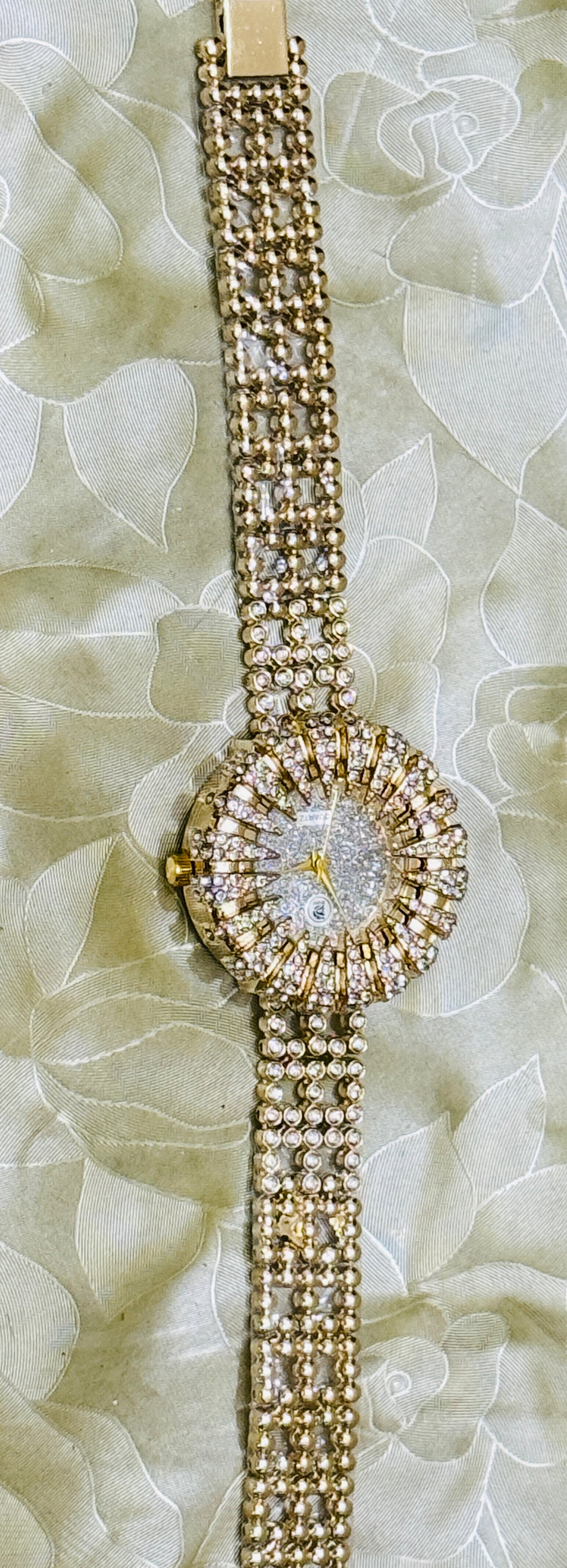 Noor Luxe Crystal Dial Women's Watch